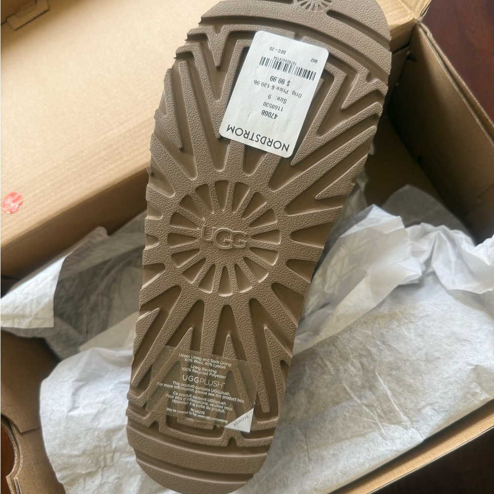 UGG Goldenstar Cozy Clog Chestnut Rubber Sole Mule size 9 NWT - Picture 2 of 8
